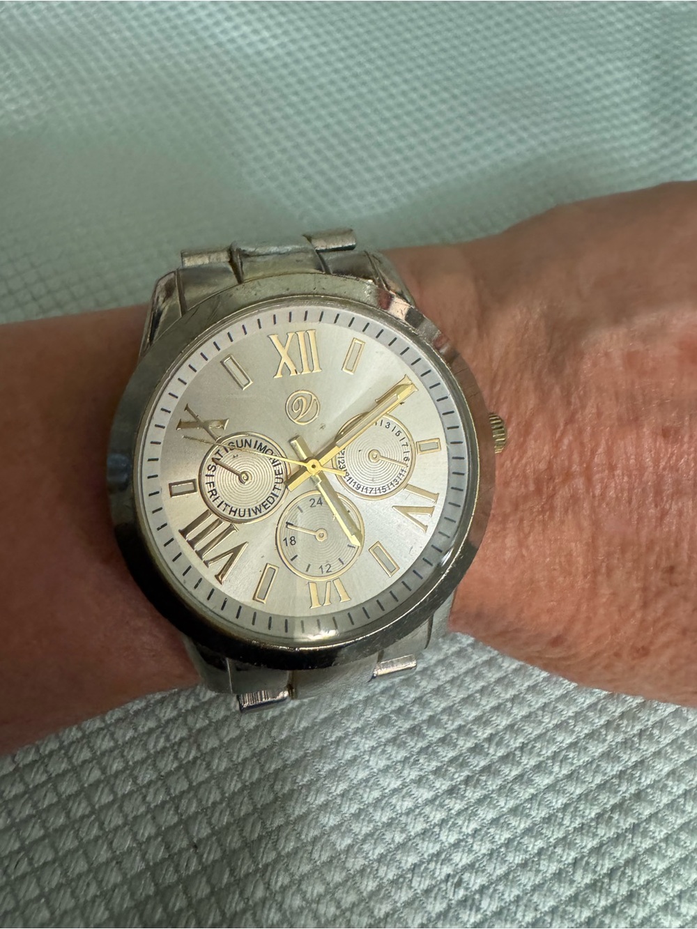 Versona Silver and Gold-Tone Unisex Chronograph Style Watch